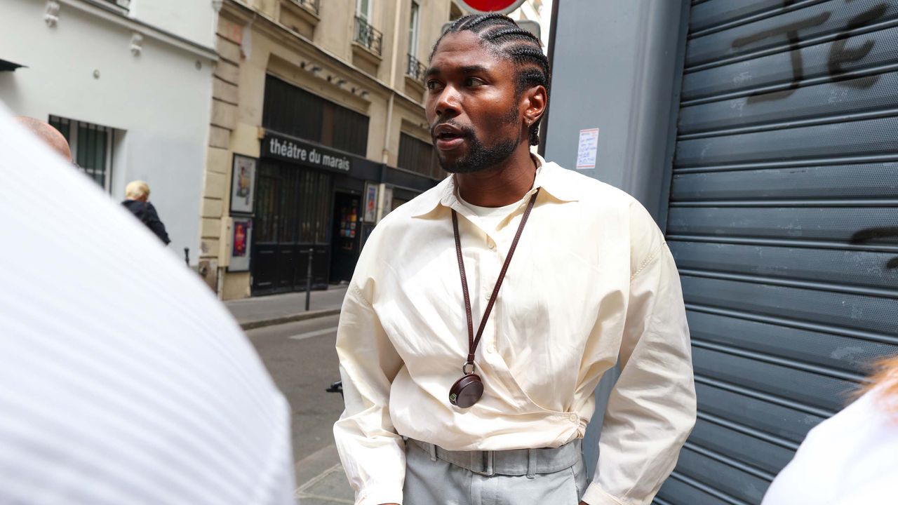 The Road Design (and Phoebe Philo– Accepted) Method to Use a Locket This Summertime