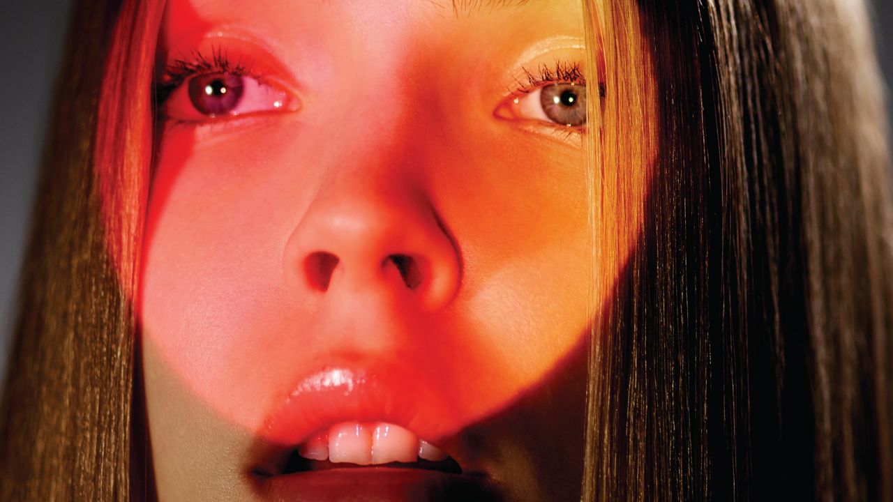 The Best Red-Light Therapy Wands for Firmer, Smoother Skin